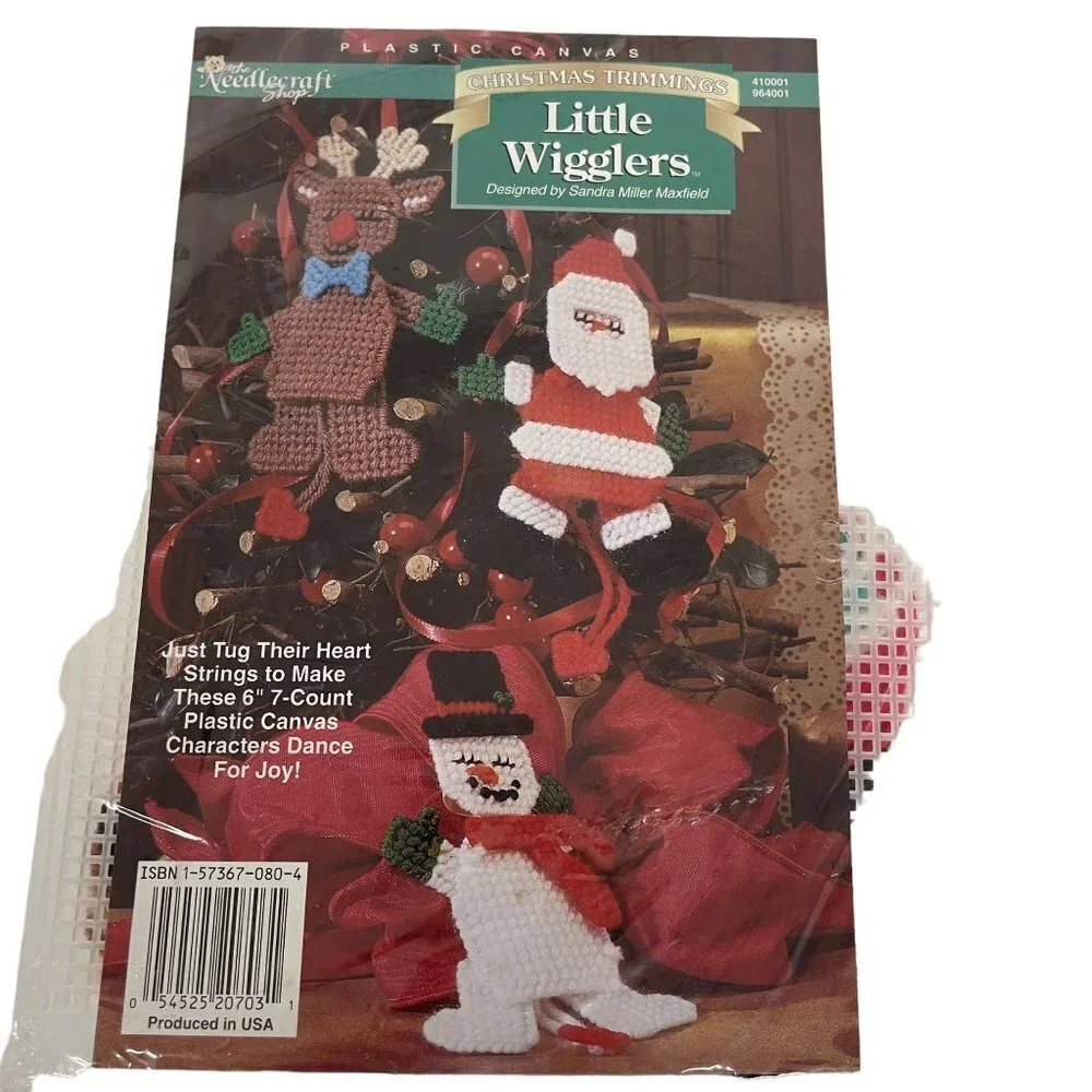 Needlecraft Shop Christmas Trimmings Little‎ Wigglers Plastic Canvas Kit